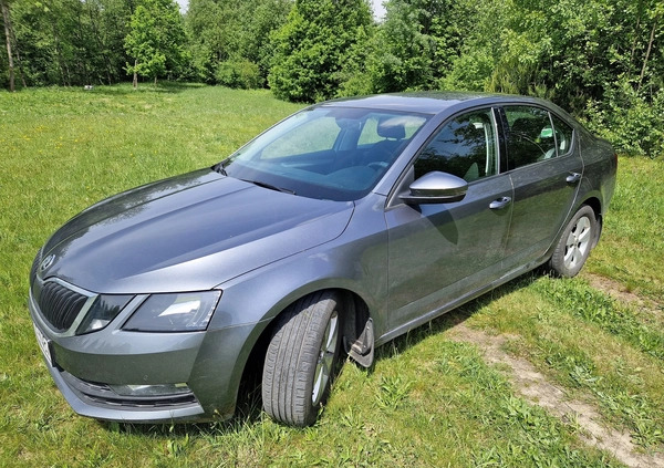 Skoda Octavia cena 63700 przebieg: 65000, rok produkcji 2018 z Kraków małe 92